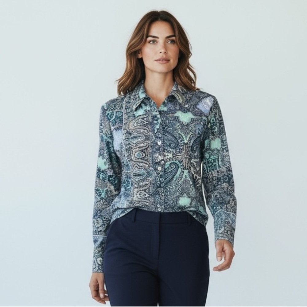 CHICO’S - LIGHTWEIGHT BUTTON DOWN BLOUSE‎ - B7